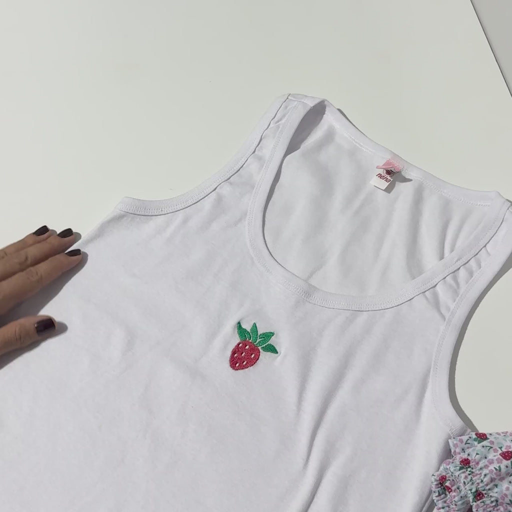 Pijama feminino curto regata bordado morango de algodão